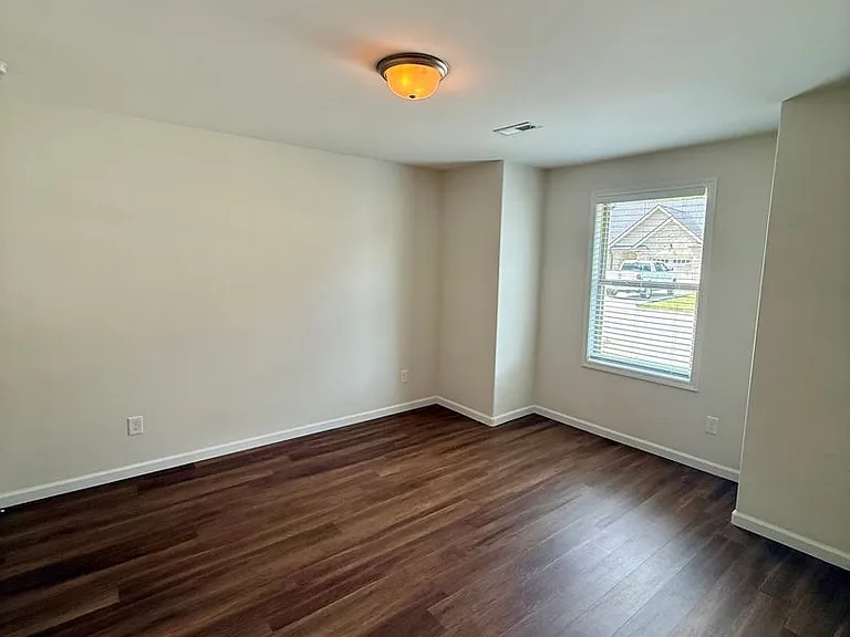5928 Knox Hill Way — Photo 5