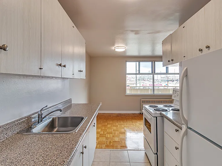 10 Ionview Rd — Photo 7