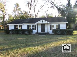 102 Briarwood Rd, Waycross, GA 31501