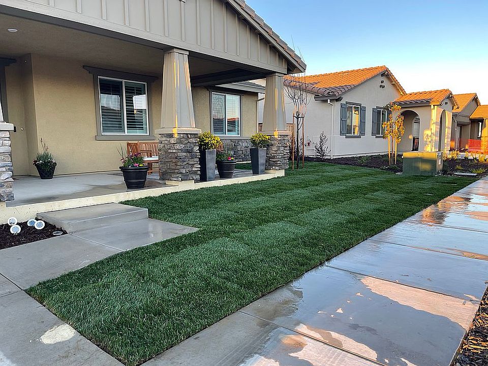 2nd image of 621 Bacarra St