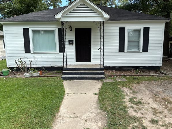1403 W 32nd Ave
