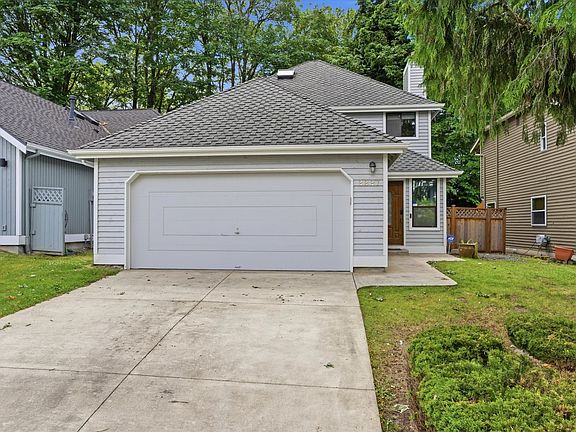 2nd image of 2227 SE 8th Pl