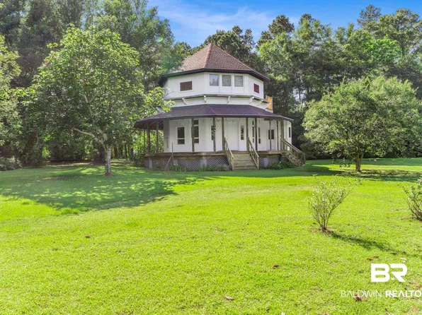9165 Charlotta Ln, Fairhope, AL 36532
