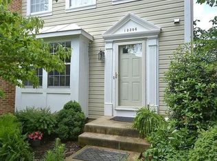 13306 Burkitts Rd, Fairfax, VA 22033