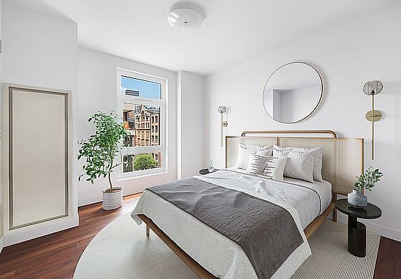 5th image of 440 Washington St APT 804