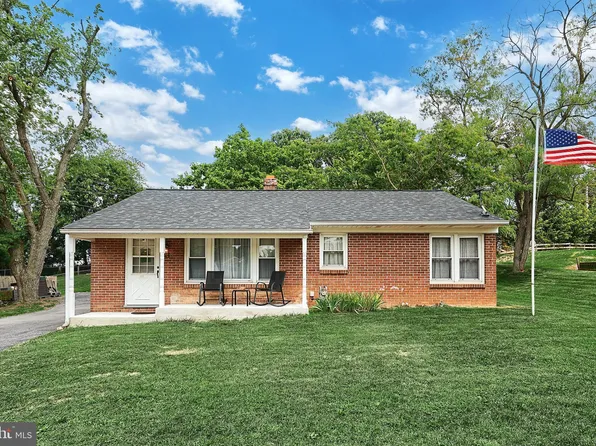 430 Black Rock Rd, Hanover, PA 17331