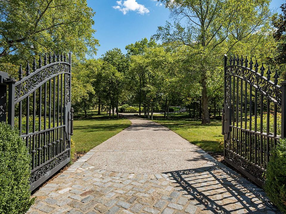 1310 Chickering Rd, Nashville, TN 37215 Zillow