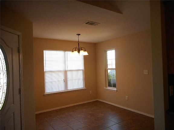 3rd image of 1868 Green Meadow Dr