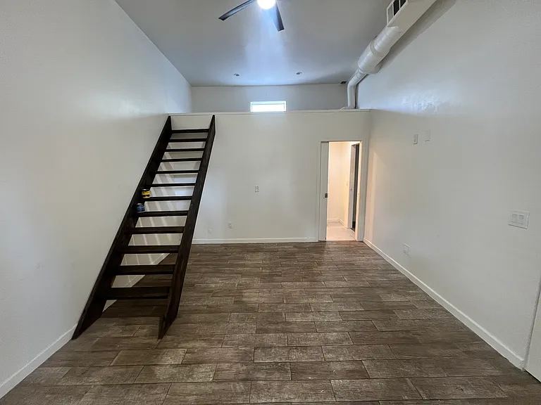 1245 W 2nd St — Photo 8