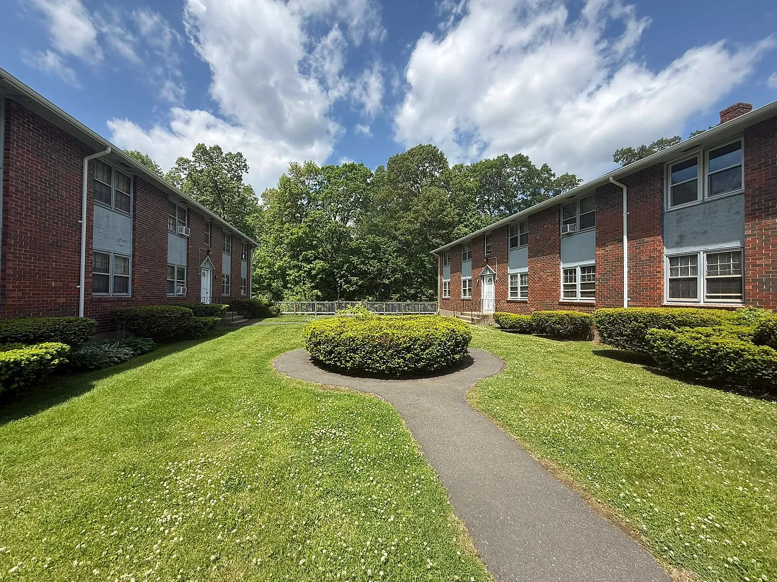 1 bed, 700 sqft, $1,375 — Photo 2