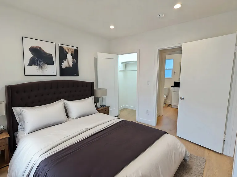 3917 1/2 Montclair St #3917-1/2 — Photo 7