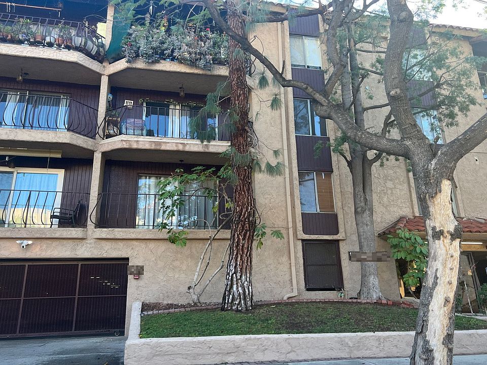 1st image of 310 N Jackson St APT 226