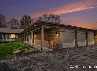 246 Bona Vista Dr NW, Grand Rapids, MI 49504