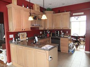 3rd image of 14317 Ravenwood Dr