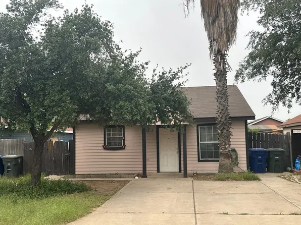 11820 Fawn Dr, Laredo, TX 78045