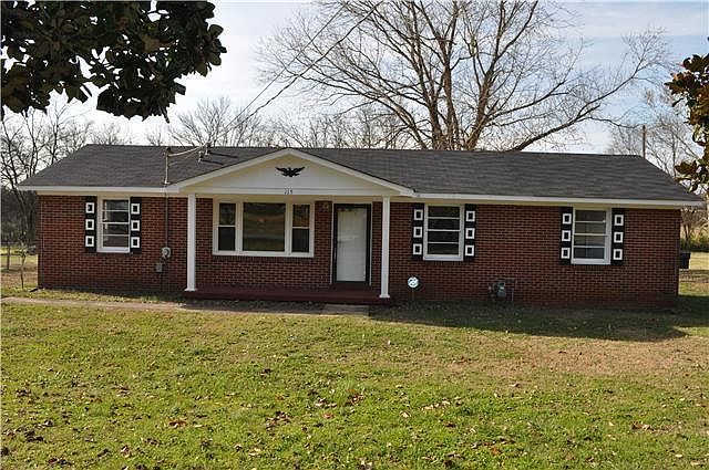 1st image of 115 Oak Park Dr
