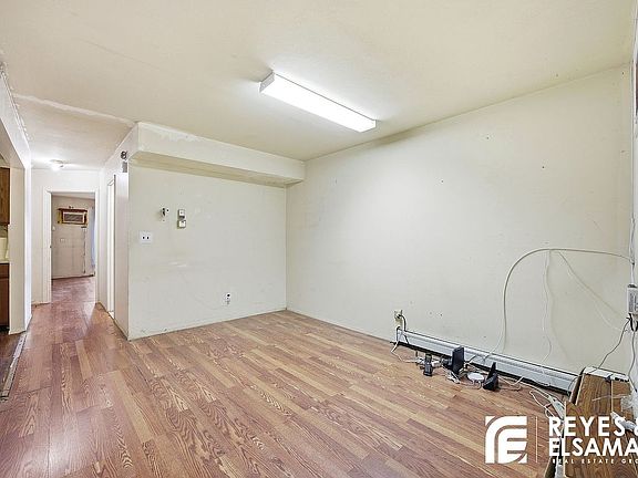 4th image of 115 George St