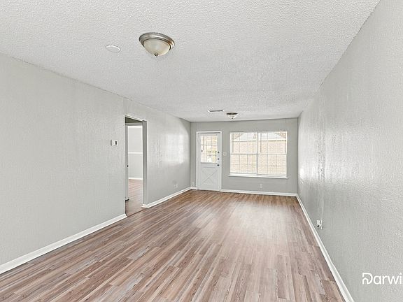 5th image of 235 Allen St