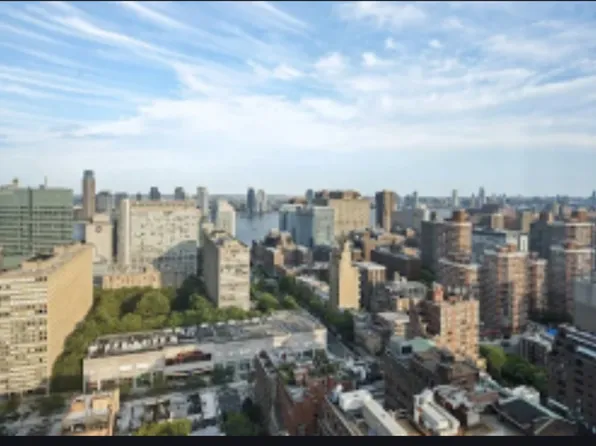 200 East 32nd Street image 2 of 16