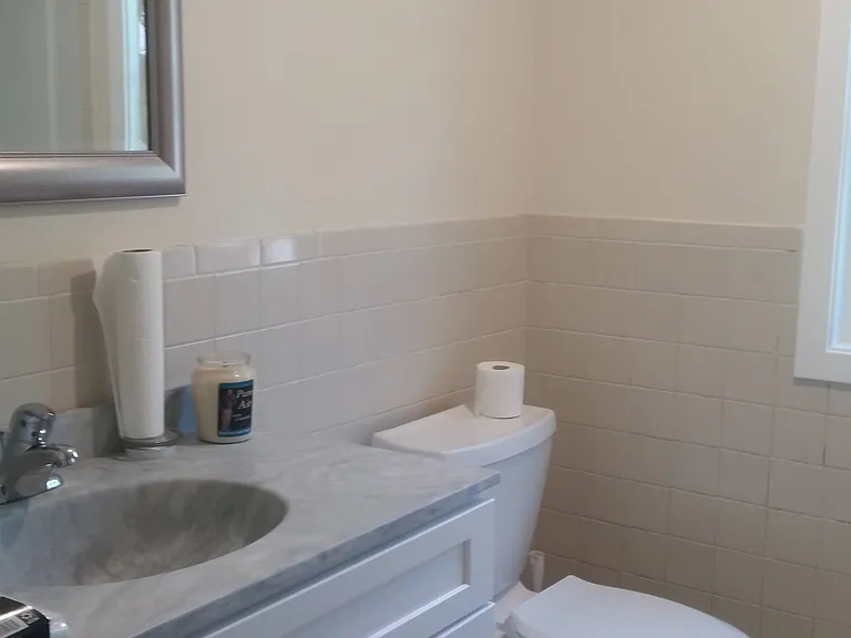 172 S End Rd #1 — Photo 8
