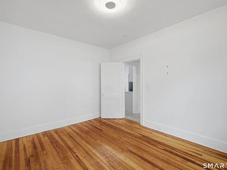 65 Dover Rd — Photo 21