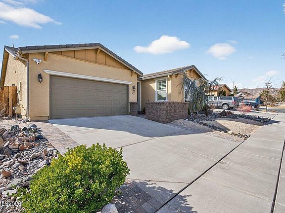 3rd image of 1473 Hogadon Way