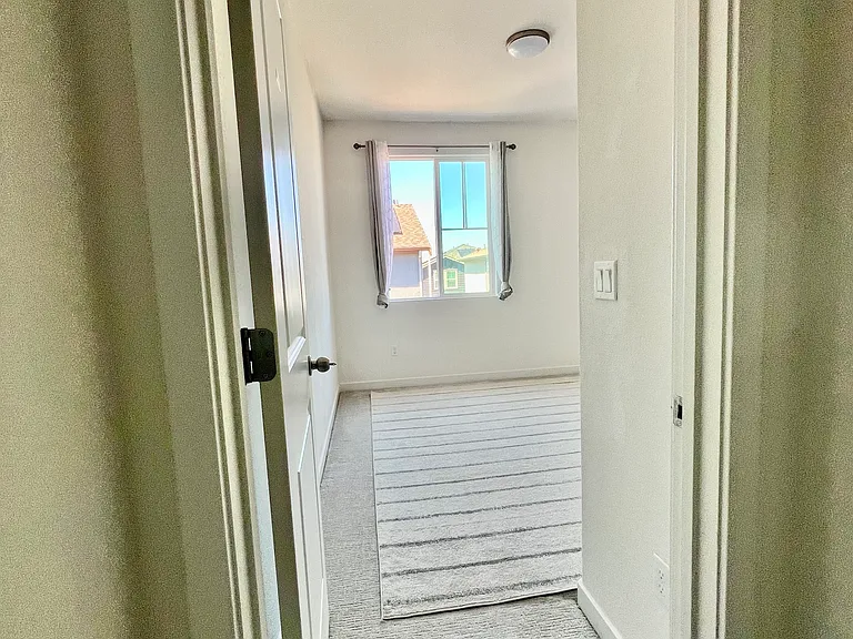 Whisper Ln — Photo 19