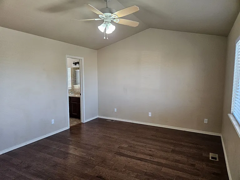 8444 Vanderwood Rd — Photo 20