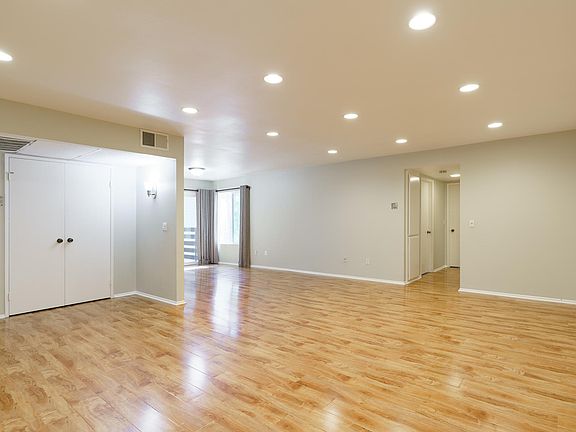 4th image of 1700 Mission St APT 11