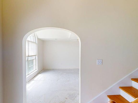 3rd image of 2021 Marvin Ave