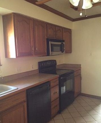 3rd image of 171 Dunleith Dr