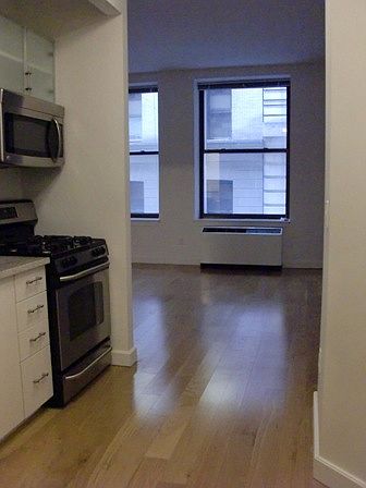 1st image of 37 Wall St APT 10R