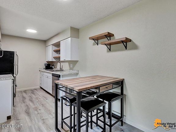5th image of 3100 Ward Pl APT 12