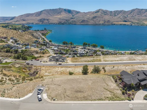 140 Waterview Drive, Chelan, WA 98816