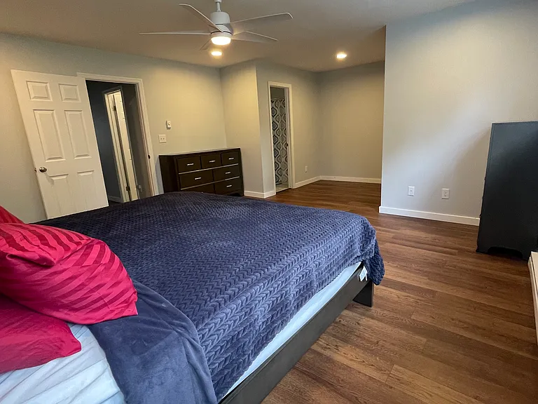4 Clubhouse Dr #4 — Photo 16