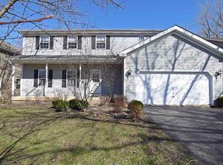 1821 Riverwood Dr, Algonquin, IL