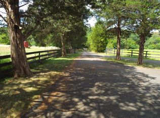 9021 Buckland Mill Rd, Gainesville, VA 20155