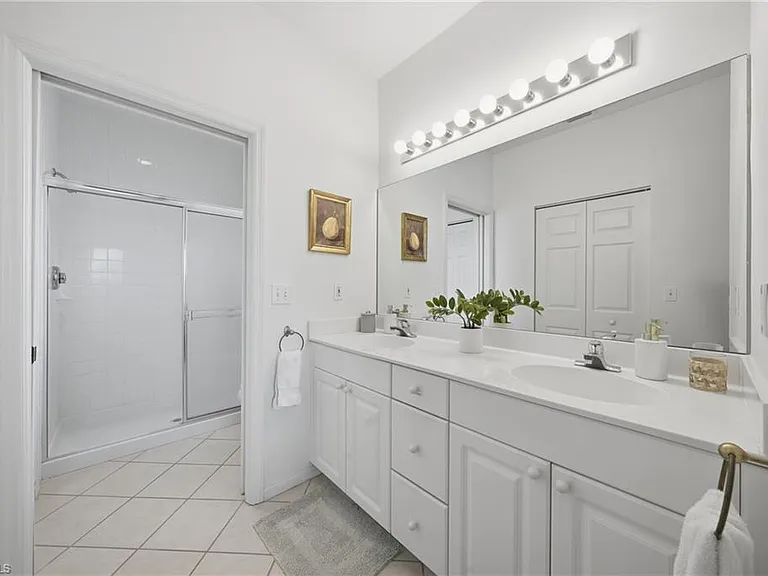 3320 W Crown Pointe Blvd #201 — Photo 25