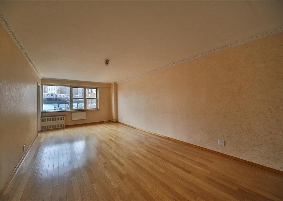 1st image of 2940 W 5th St #2T