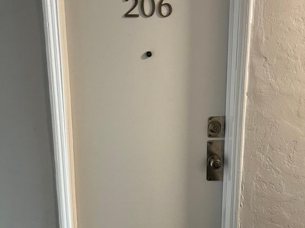 2851 Sheridan Ave APT 206