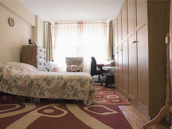 3rd image of 9411 59th Ave APT E16
