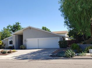 184 Woodland Dr, Vista, CA 92083