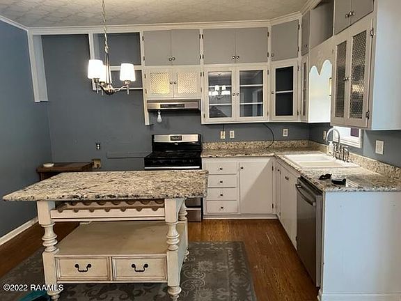3rd image of 407 Dejean St