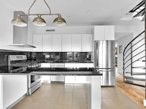 252 Richardson Street 3L image 3 of 11