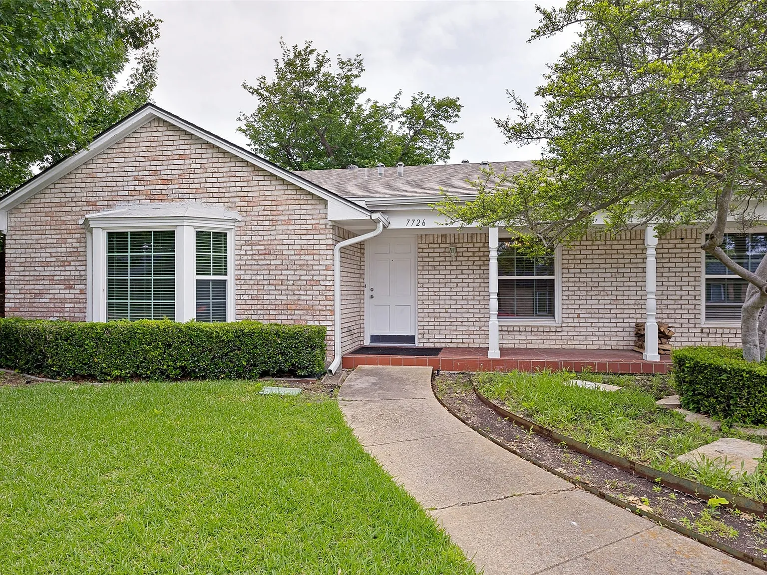 3 bed, 2.0 bath, 1675 sqft, $2,250 — Photo 1