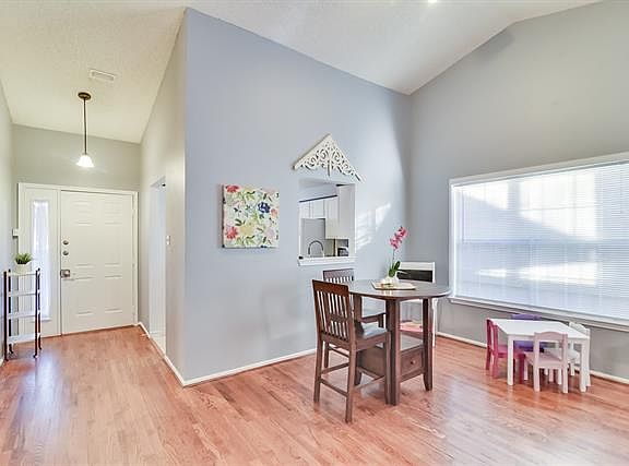 4th image of 7521 Creekfall Dr