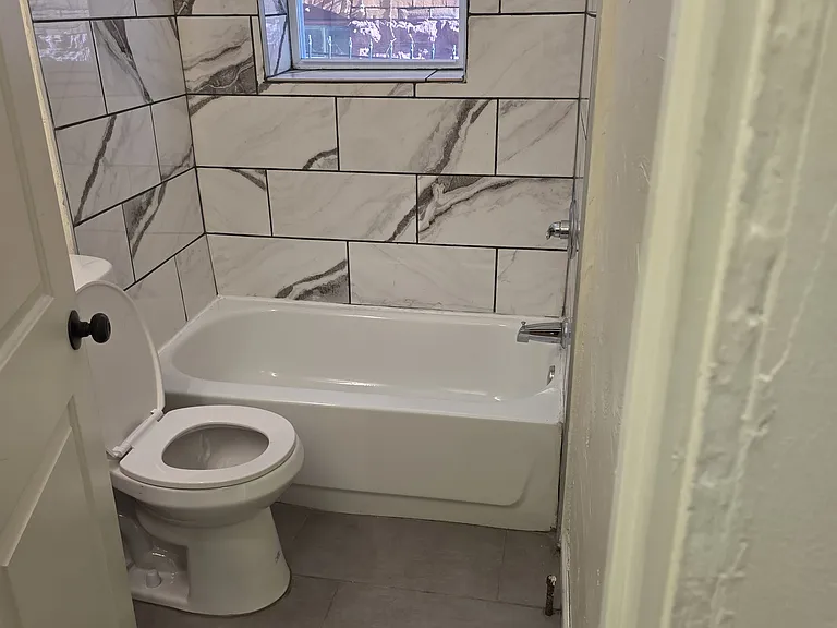 727 Hill Ave #1 — Photo 10