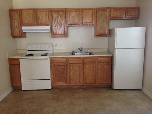 2nd image of 307 Hoskins Mill Ln APT G