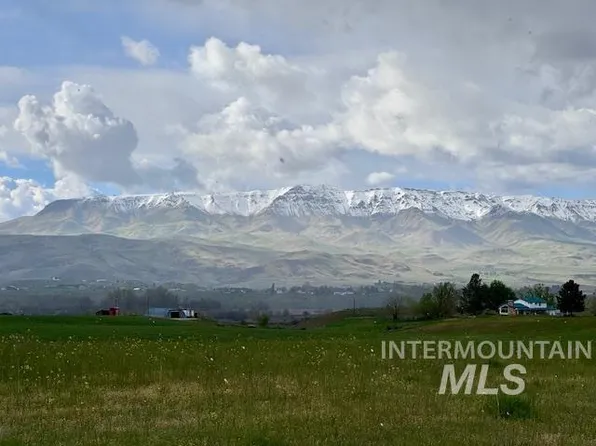 3745 Jake Ln, Emmett, ID 83617