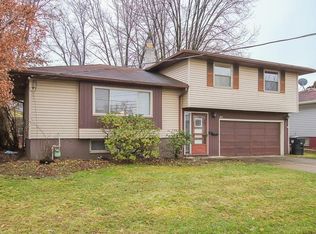 13575 Starlite Dr, Brookpark, OH 44142